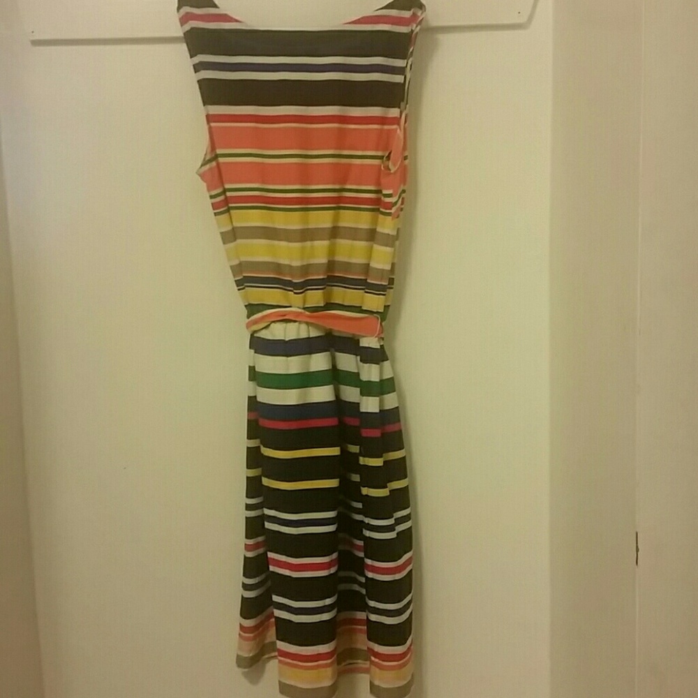 Banana Republic size 8 colorful striped dress - Picture 4 of 4